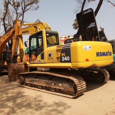 Original Japan Used Komatsu PC240-8 Excavator in good condition and cheap price